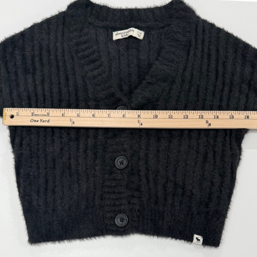 Abercrombie Kids Girls Black Fuzzy Eyelash Knit Cardigan Sweater Size 7/8 K53 - Picture 5 of 7